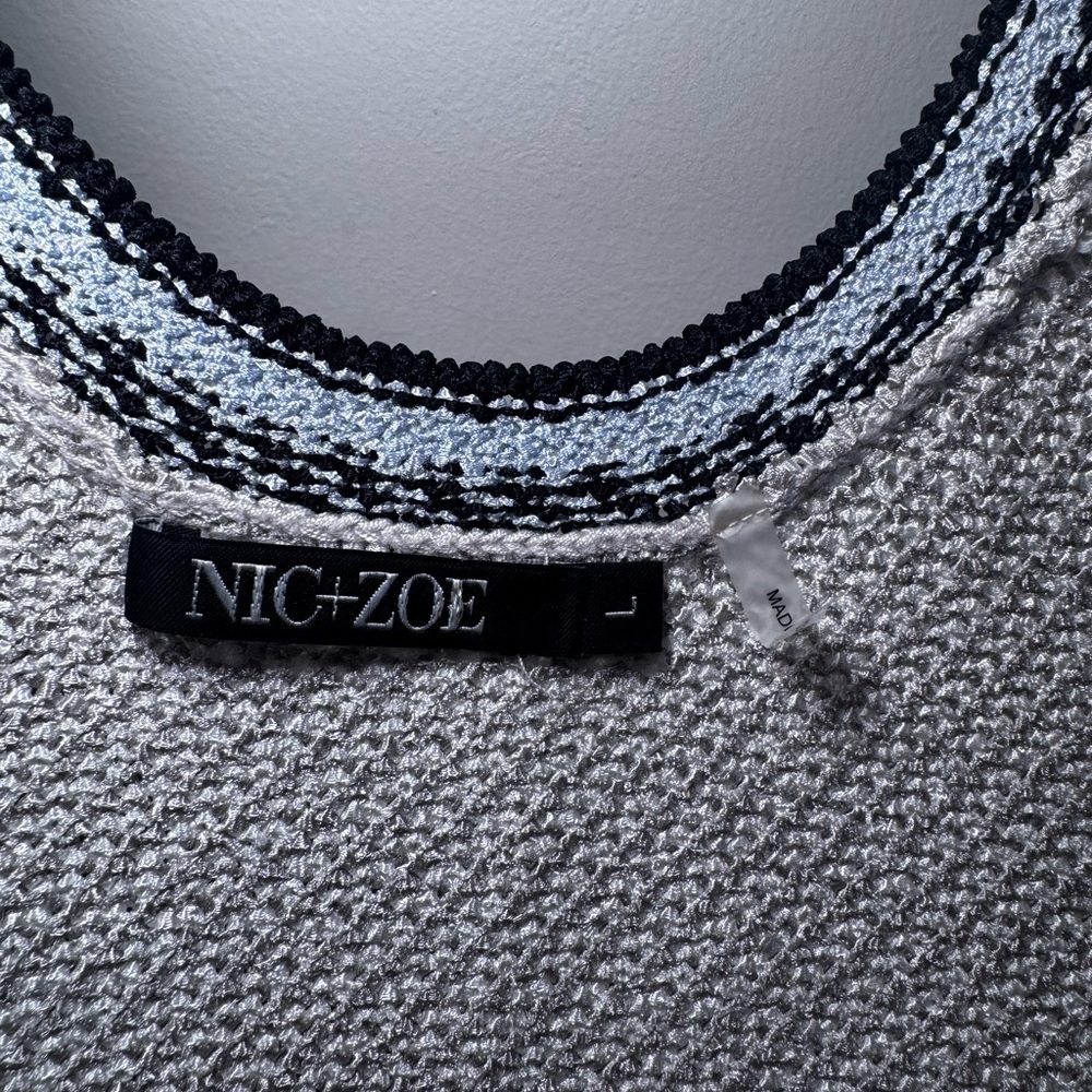 Nic+Zoe Women's White + Navy Scoop-Neck Sleeveless Lantana Tank - Picture 6 of 6